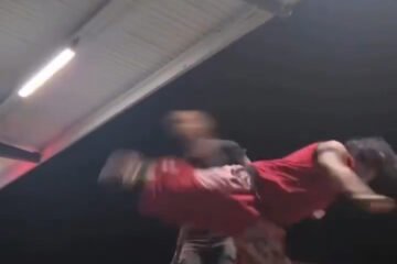 Guy Gets His Face Kicked Off His Shoulders